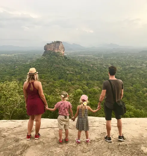 Met het gezin naar de Leeuwenrots bij Sigiriya, Sri Lanka