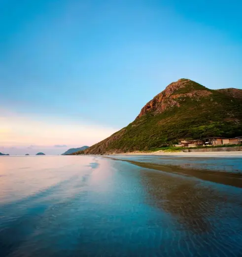 Het schitterende uitzicht op het strand van Can Dao