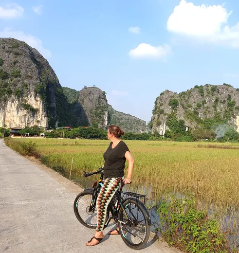 Fietsen door het groene Ninh Binh in Vietnam