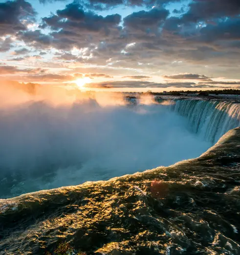 De Niagara Falls in Oost-Amerika