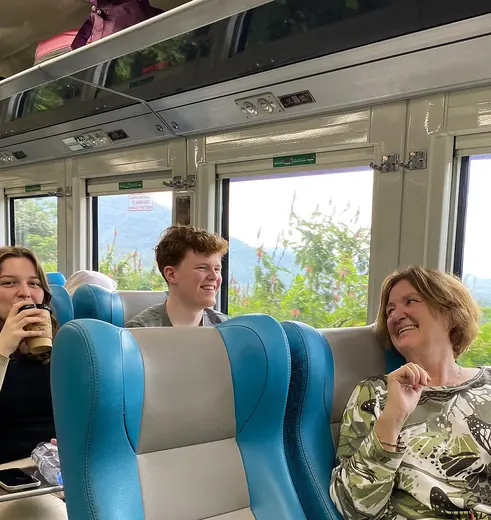 Treinreis in Java, van Bandung naar Jogyakarta