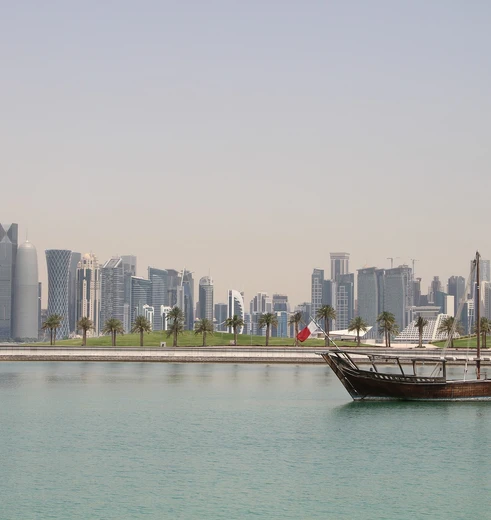 Skyline Qatar vanaf het water