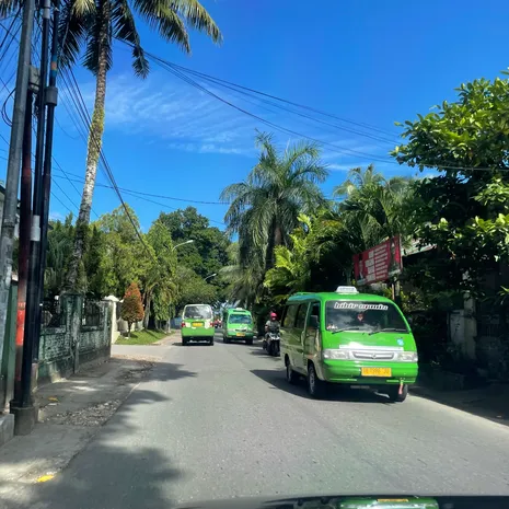 Busjes op Indonesië