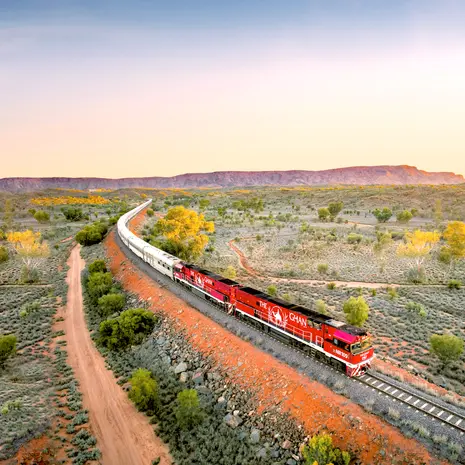 Een verblijf aan boord van de luxe trein “The Ghan” is een unieke ervaring