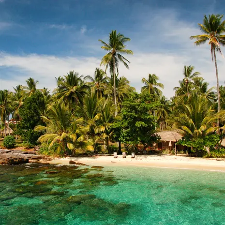 Het strand van Koh Kood in Thailand