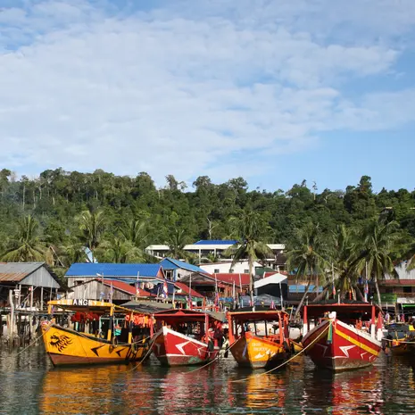 Cambodja-Koh-Rong-bootjes