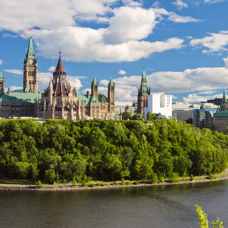Uitzicht op het parlementsgebouw in Ottawa