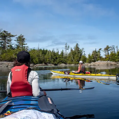 Canada-Port-McNeill-kanovaren
