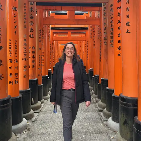 Evelyn in Japan Fushimi Inari