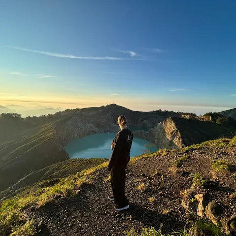 Uitzicht over de Kelimutu-vulkaan