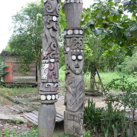 Houtsnijwerk in Samarinda