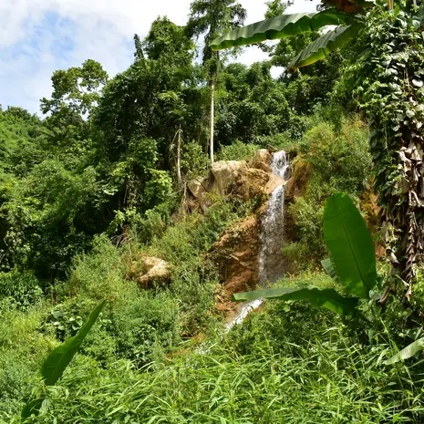 Een bijzondere ervaring: de 100 Waterfalls Trail