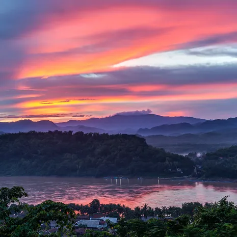 Zonsondergang in Luang Prabang, Laos