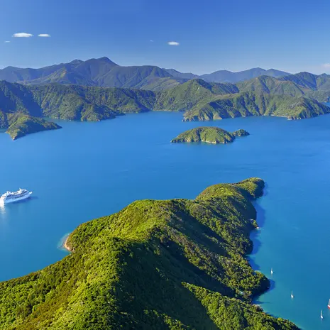 Cruisen door Marlborough Sound in Nieuw-Zeeland