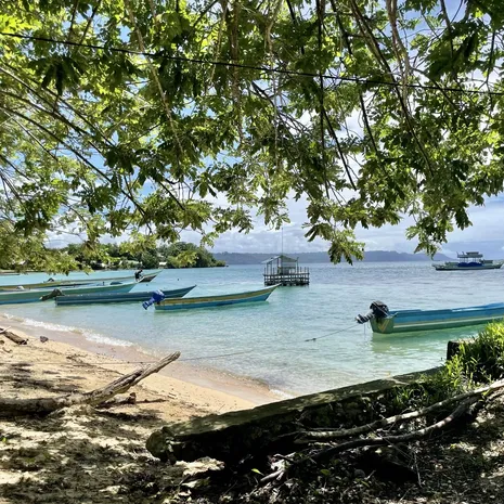 Bounty Nusa Laut strand Molukken