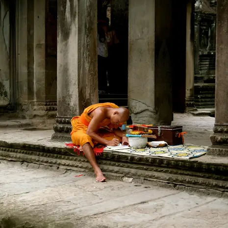 Monnik in Angkor Wat Cambodja