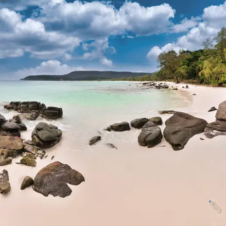 Witte zandstranden op het paradijselijke eiland Koh Rong in Cambodja