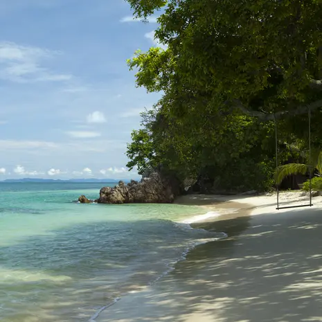 Tropische stranden op Ko Chang in Thailand