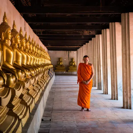 Monnik in Ayutthaya Thailand