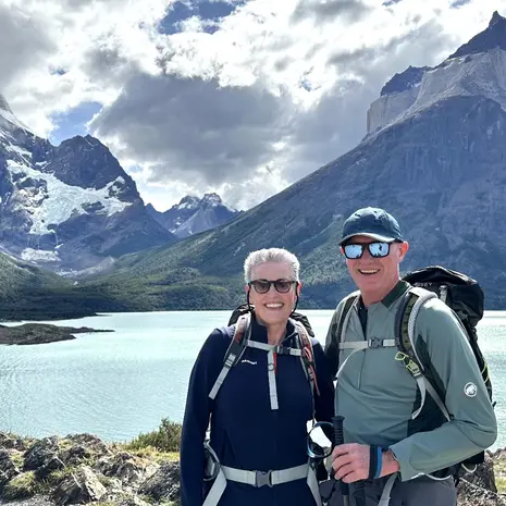 Reizigers in Torres del Paine in Chili