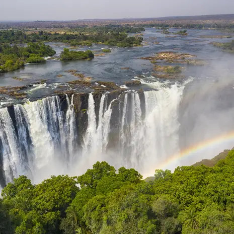 De prachtige Victoria watervallen vanuit Zimbabwe
