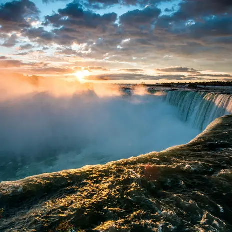 De Niagara Falls in Oost-Amerika