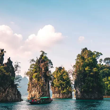 khaosok nationaal park in thailand