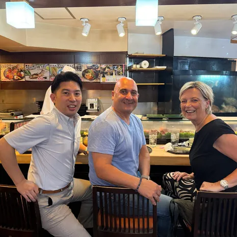 Aret en Sabine in Tokyo tijdens een foodtour