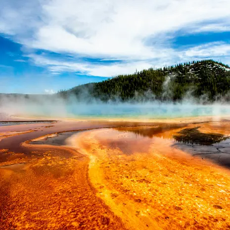 Bijzonder gekleurde meren in het Yellowstone National Pakr