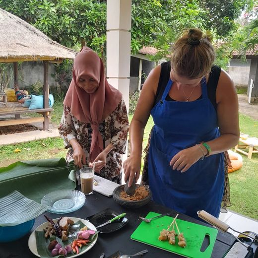 Dieneke koken in Indonesië Lombok, Senggigi