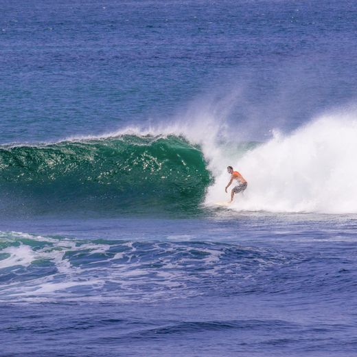 Bij Santa Cataline kun je heel goed surfen