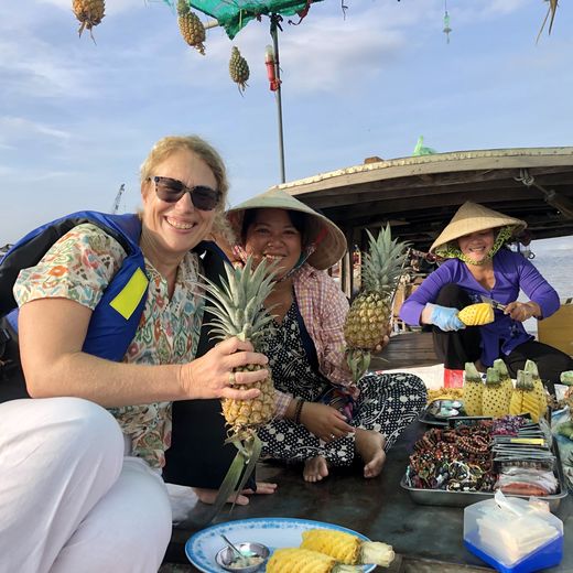 Ontmoeting met de locals op de drijvende markt in de Mekongdelta, Vietnam