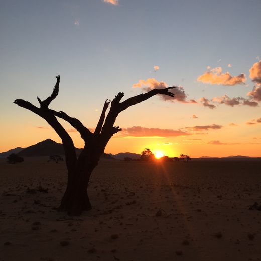 Zonsondergang in de Namibwoestijn, Namibië
